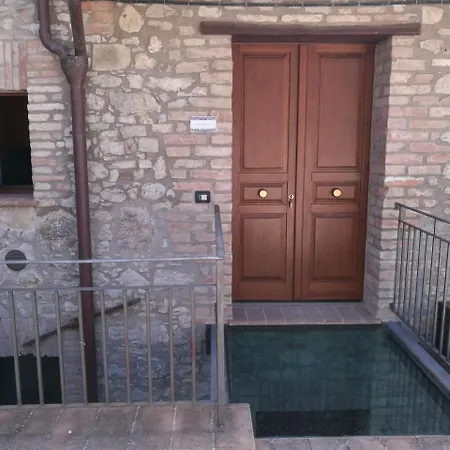 Casale Del Castello Di Vibio Appart hôtel *